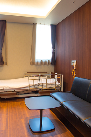 入院18床（特室・個室有り）